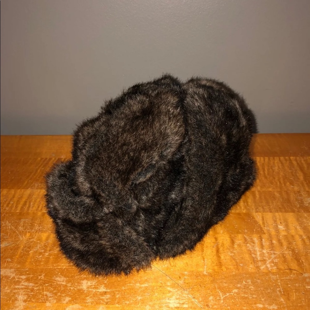 Faux Fur Men’s Toboggan Hat - Picture 2 of 3
